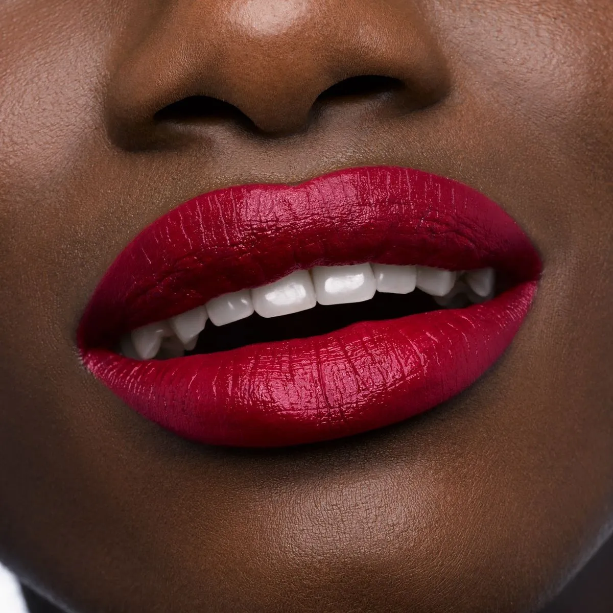 Christian Louboutin Rouge Louboutin Silky Satin – Satin lipstick – Rouge Louboutin 001 - Beauty - alternate view 8